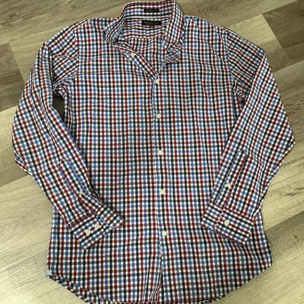 Banana Republic Red and Blue Plaid Button Down Shirt